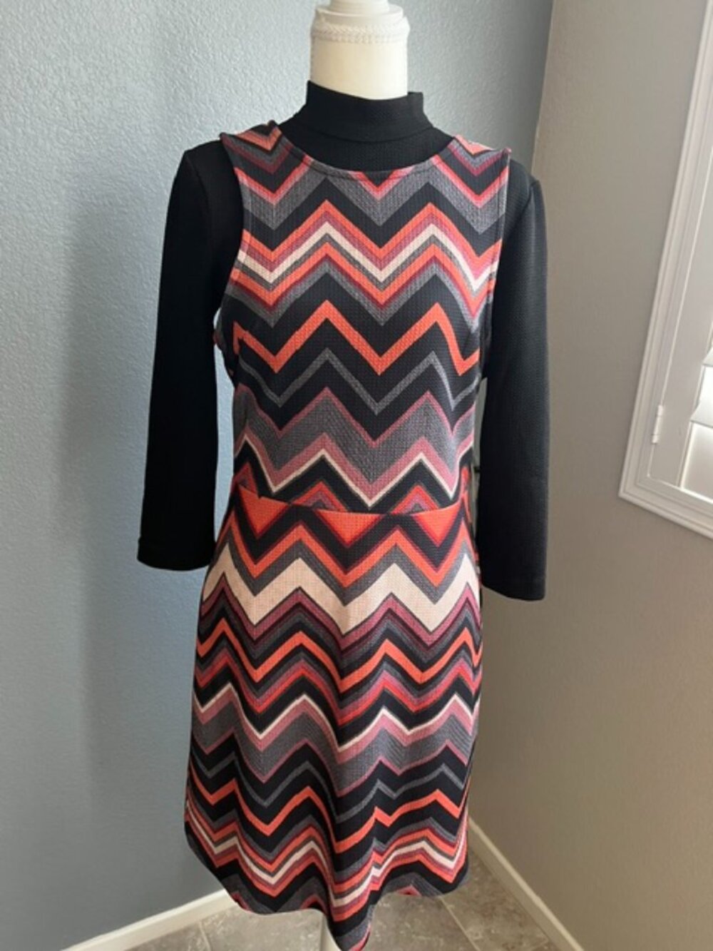 ECI Size Small Chevron Style Dress